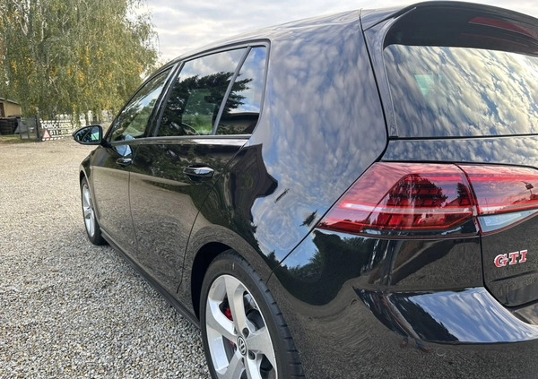 Volkswagen Golf cena 88800 przebieg: 92000, rok produkcji 2019 z Sobótka małe 562